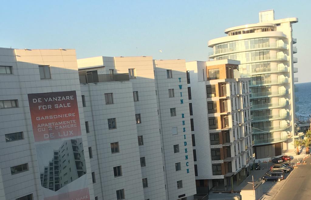 Arthemis Apartment Mamaia Buitenkant foto