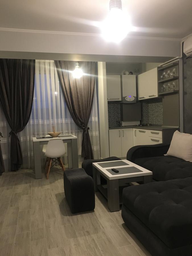 Arthemis Apartment Mamaia Buitenkant foto