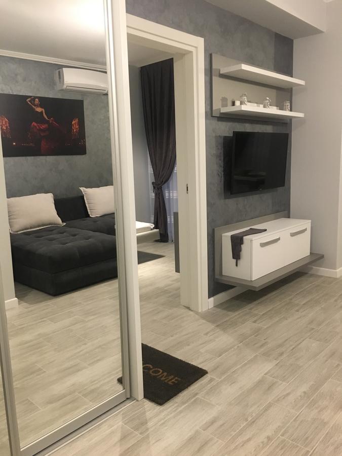 Arthemis Apartment Mamaia Buitenkant foto