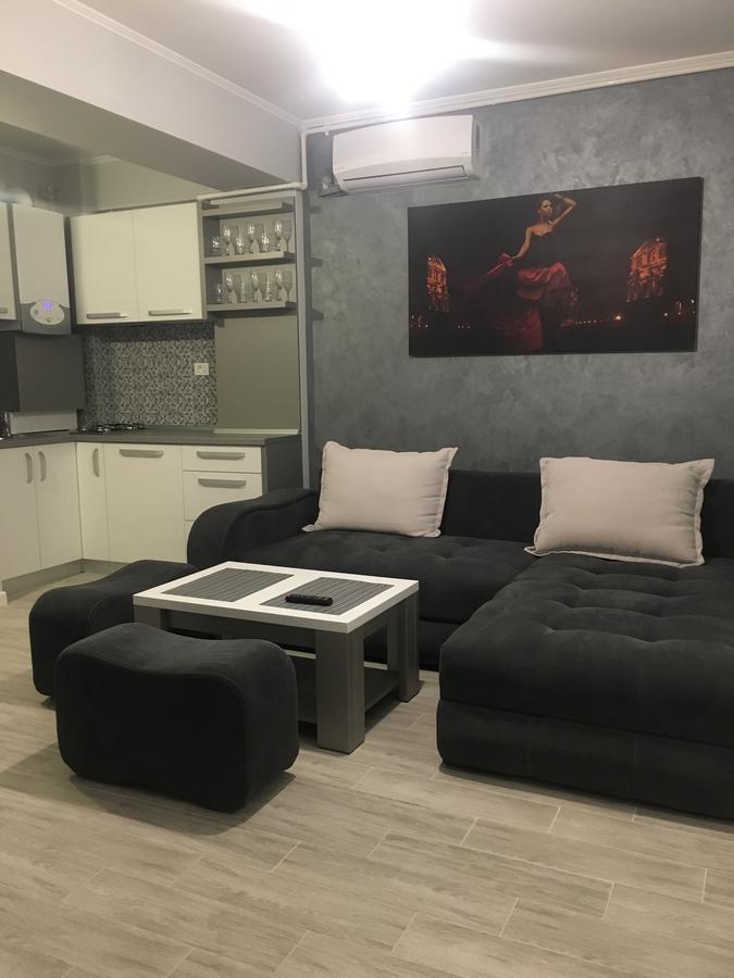 Arthemis Apartment Mamaia Buitenkant foto